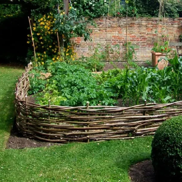 Wattle Raised Beds - DIY Raised Garden Bed Ideas
