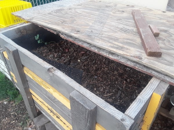 Vermicompost Bin How To Store Worm Castings