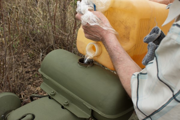 How to Clean a Diesel Fuel Tank on a Tractor