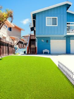 Artificial grass planted on a slope—how to install artificial grass on a slope?