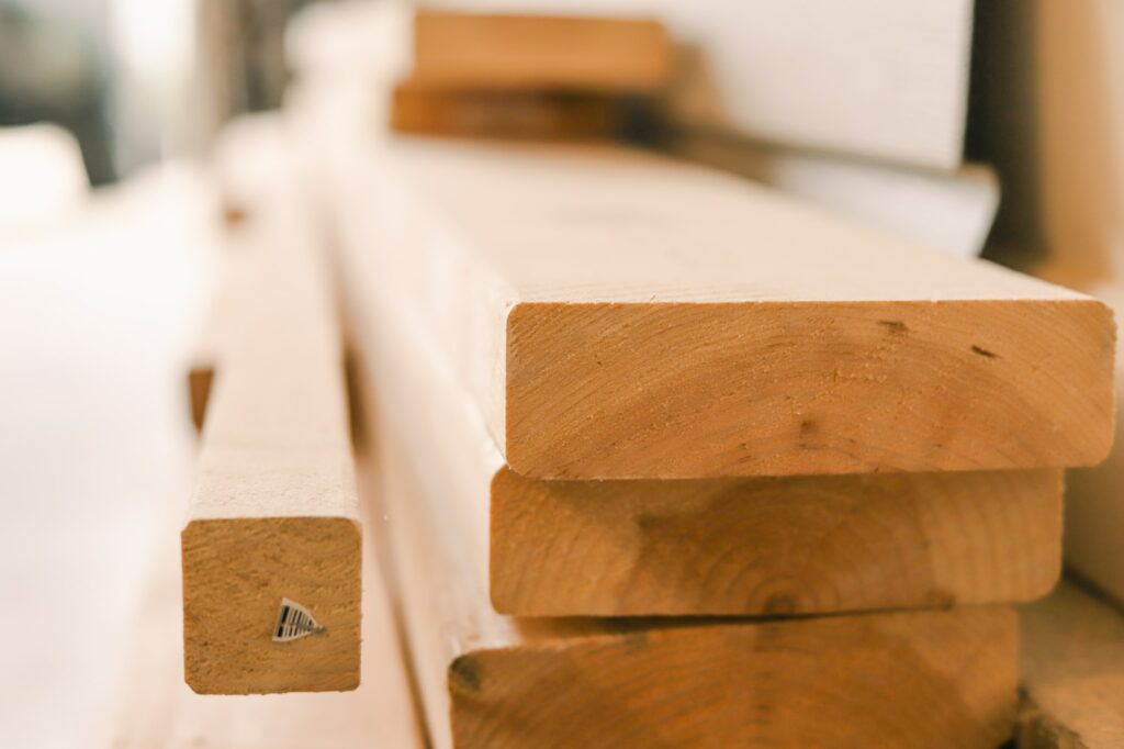 Lumber wood—how to square lumber with a table saw?